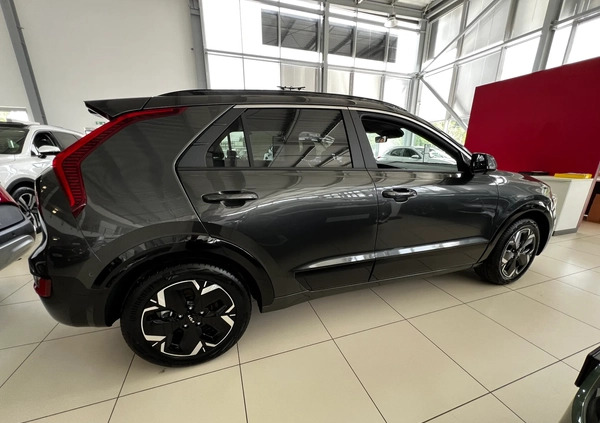 Kia Niro cena 185800 przebieg: 9, rok produkcji 2023 z Łowicz małe 172